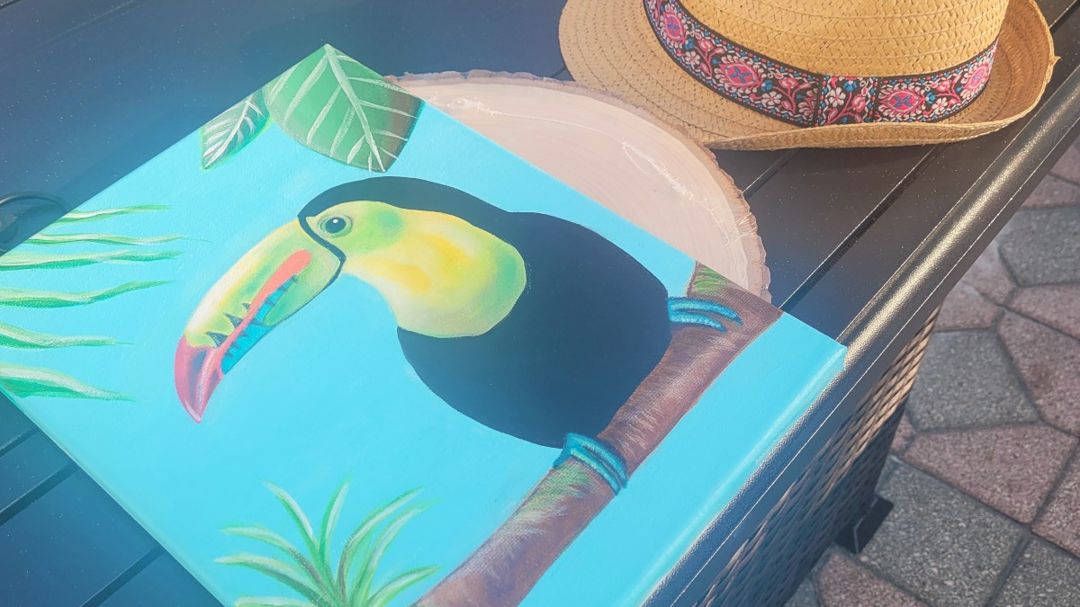 Painting of a Toucan.